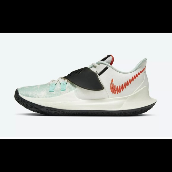 Nike Kyrie 3 Low Men's Basketball Shoes CJ1286 - Picture 2 of 6